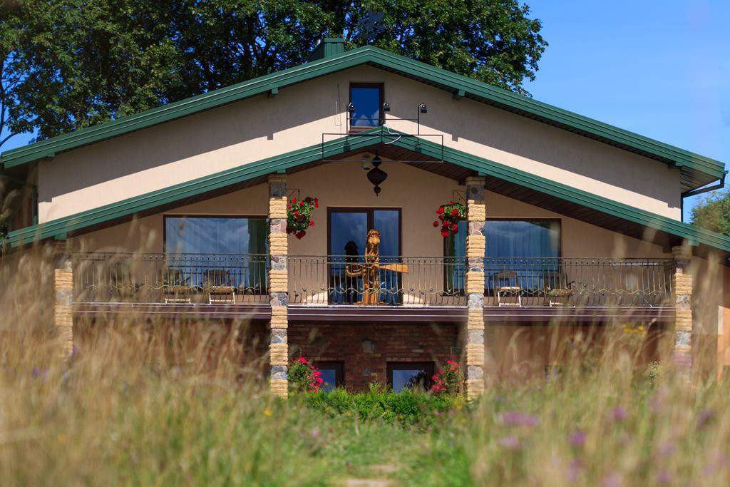 Vilkdvaris Plunge Exterior photo